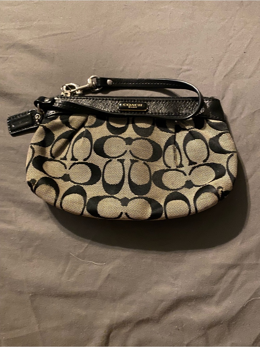 Coach Signature Canvas Wristlet - Black & Tan
